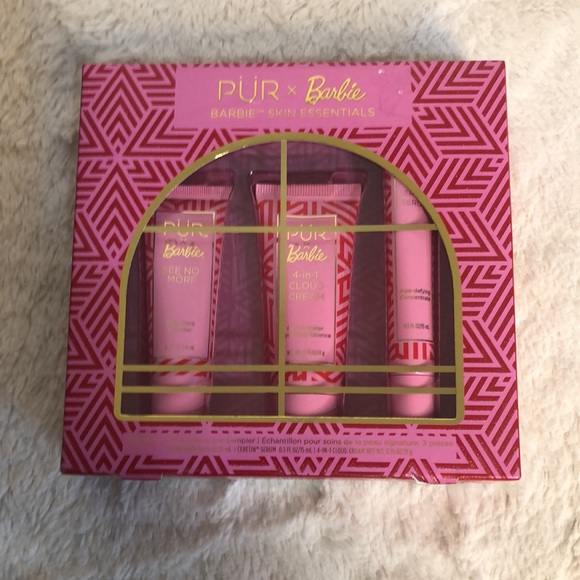 PÜR X Barbie sample set pore cleanser,age defying hydrating - Picture 3 of 3